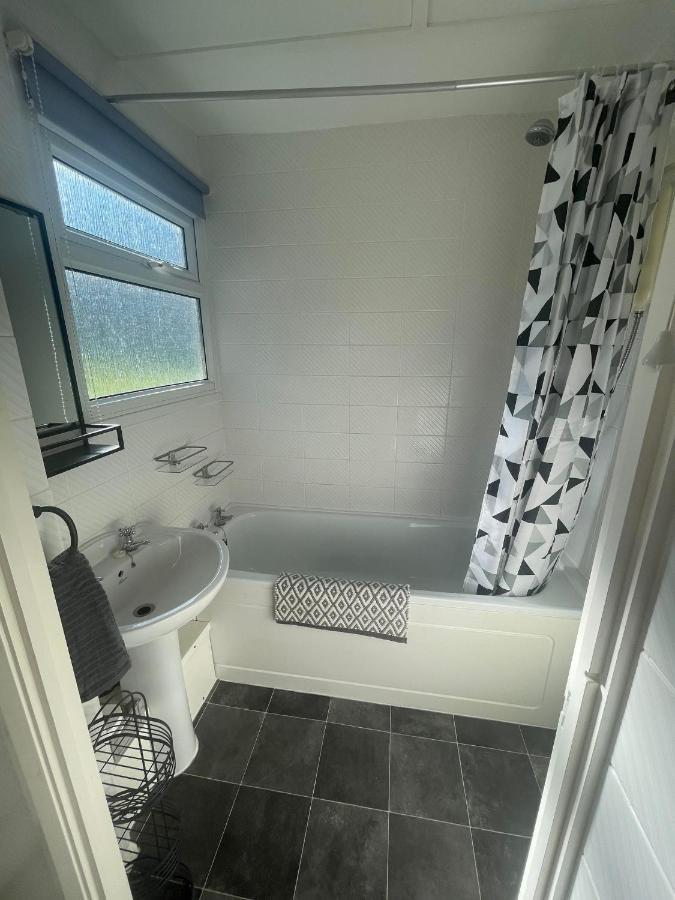 2 Bedroom Holiday Chalet Near Bude Kilkhampton 外观 照片