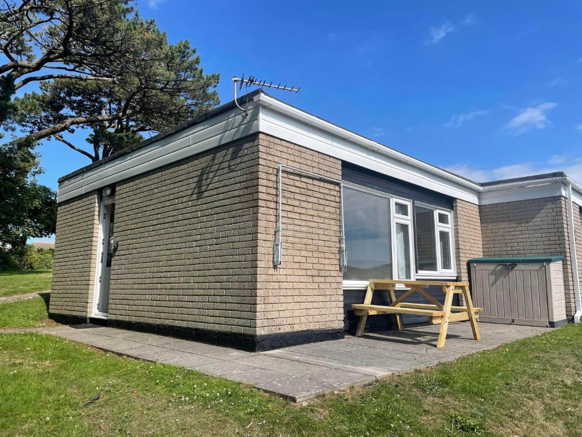 2 Bedroom Holiday Chalet Near Bude Kilkhampton 外观 照片